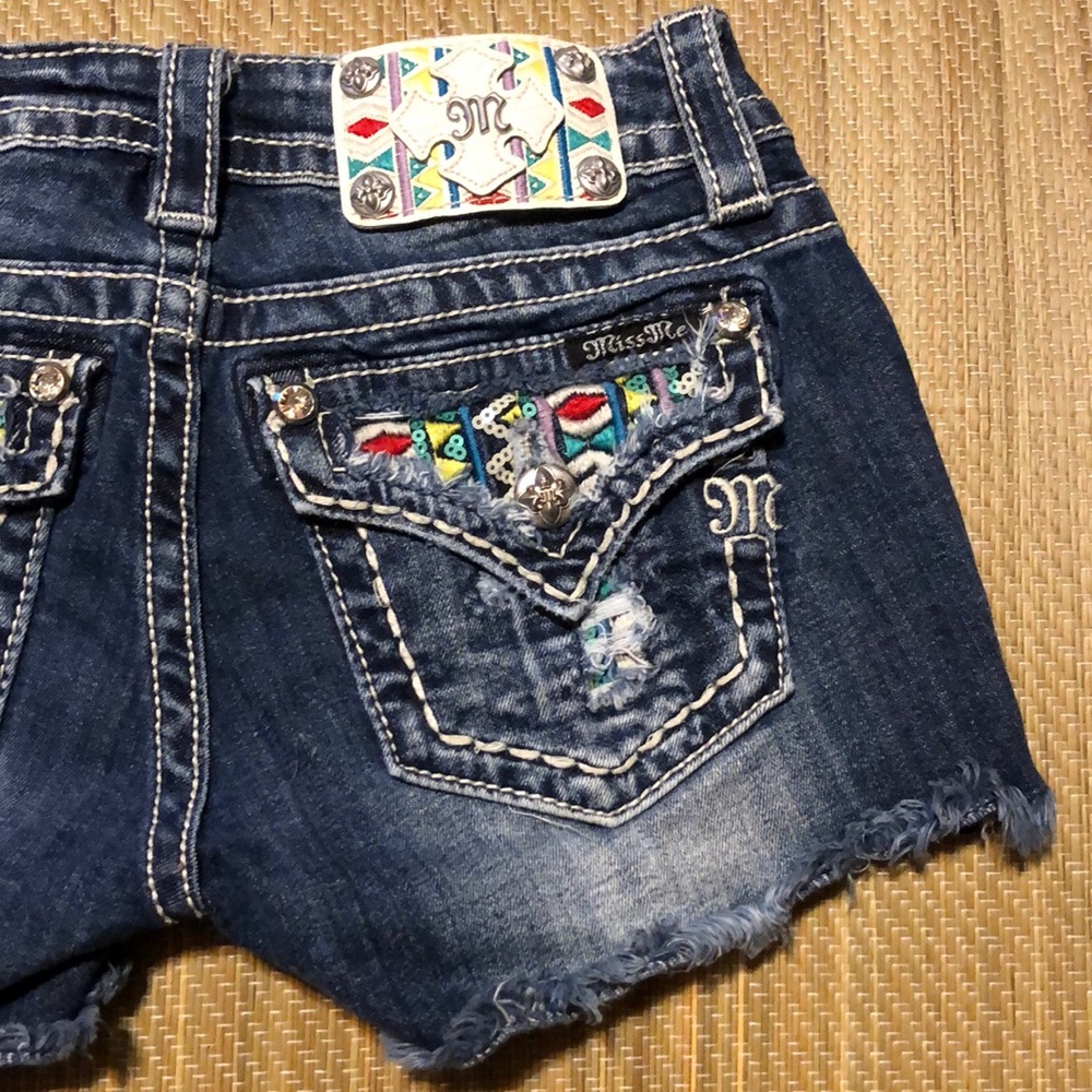 Miss me shorts Size 25
